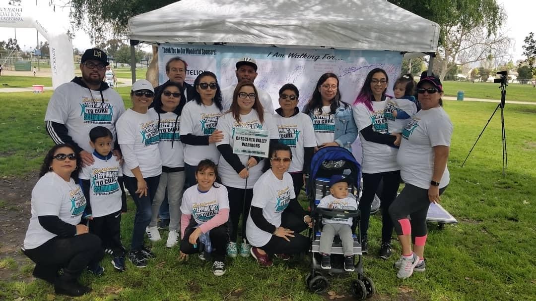 Alejandra's supportive family at the 2018 Stepping Out to Cure Scleroderma event